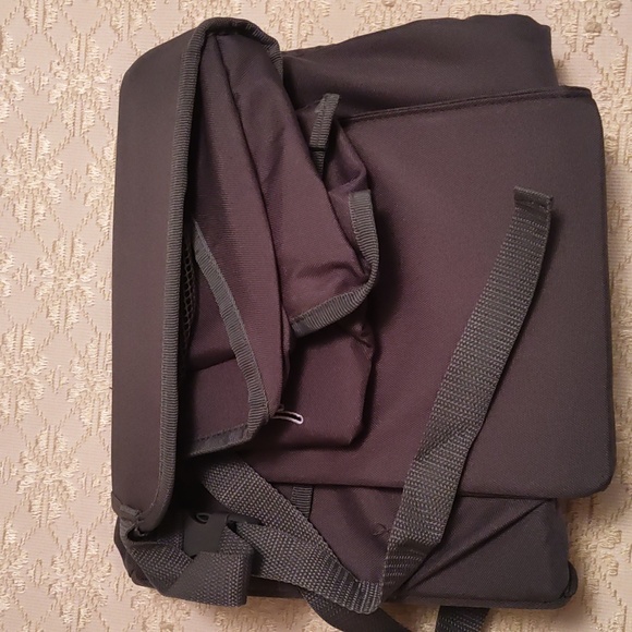 NWT Hiccapop nursery organizer - Picture 2 of 3